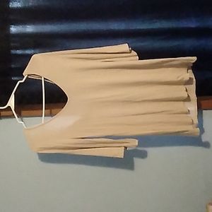 White short sleeve top